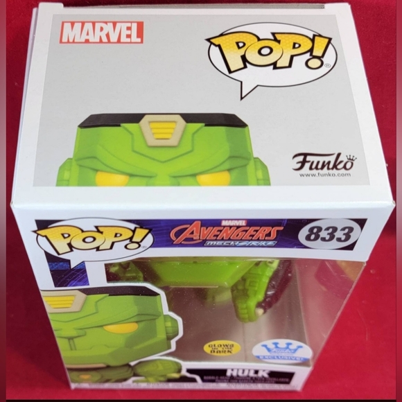 Hulk funko exclusive # 833 (nib) Brand new glow in the dark hulk funko. - Picture 7 of 9